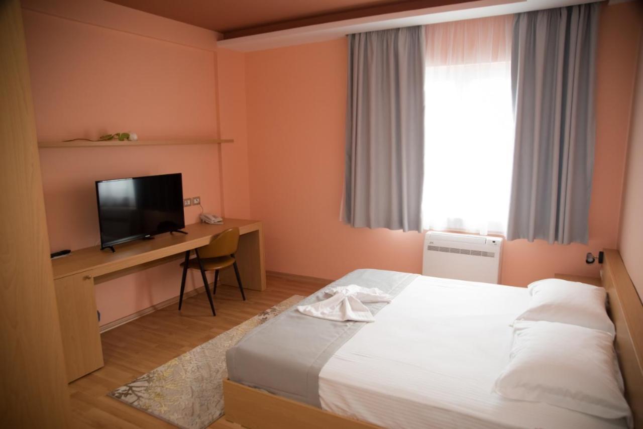 Hotel Elite Pogradec Zimmer foto