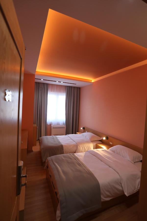 Hotel Elite Pogradec Exterior foto